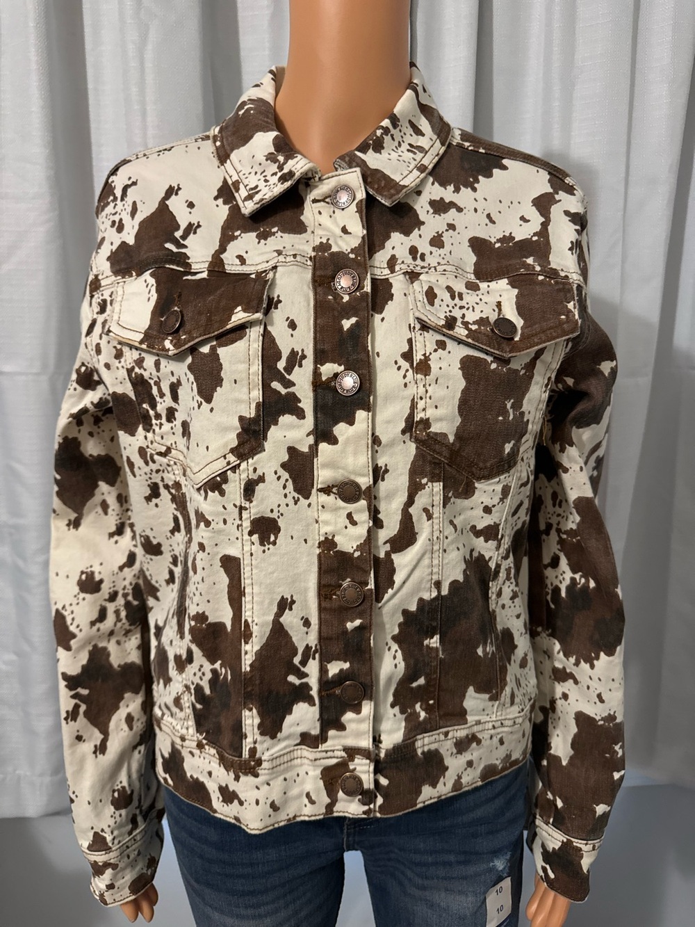 Cool Judy Blue size M cream brown cow print button up jean jacket new